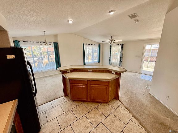 5th image of 13239 E 48th Dr