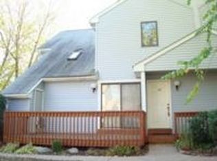 28 Folkstone Rd APT B, East Windsor, CT 06016