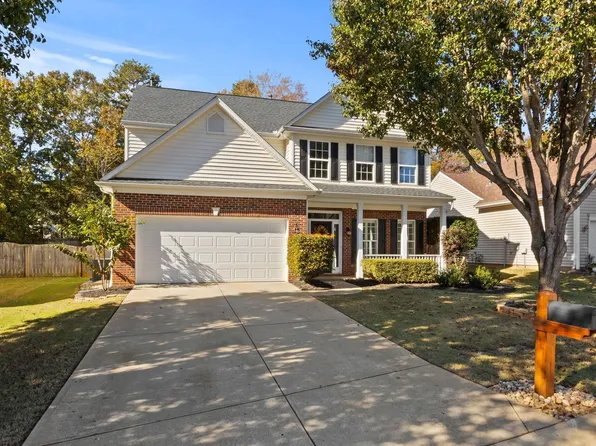 106 Scotsburn Ct, Simpsonville, SC 29681