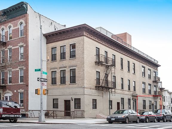 3rd image of 4223 7th Ave APT 1R