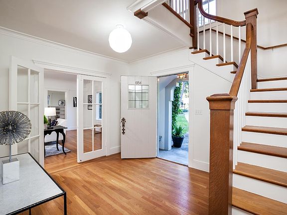 2nd image of 684 Mirada Ave