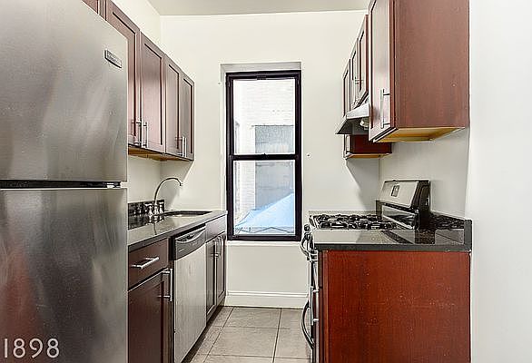 1st image of 311 Lincoln Pl #A5
