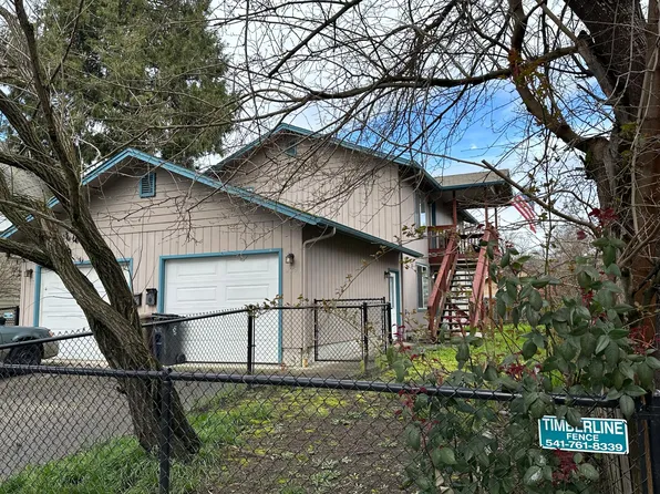 428 SW I St, Grants Pass, OR 97526