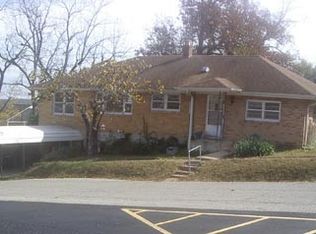 521 N 4th St, Thayer, MO 65791