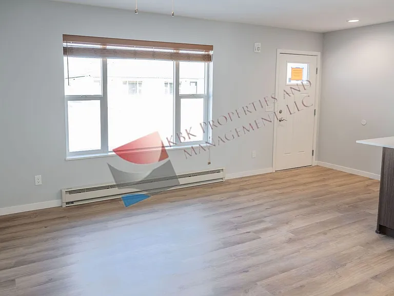 East Village-176 — Photo 10