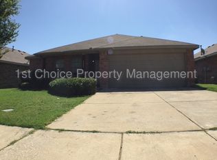 5808 Downs Dr, Fort Worth, TX 76179