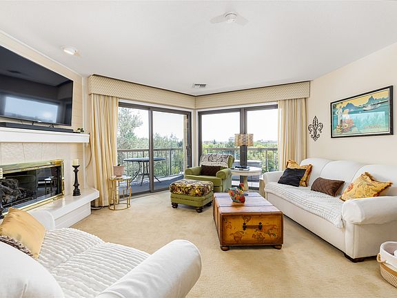 5th image of 405 Park Dr N APT 6C
