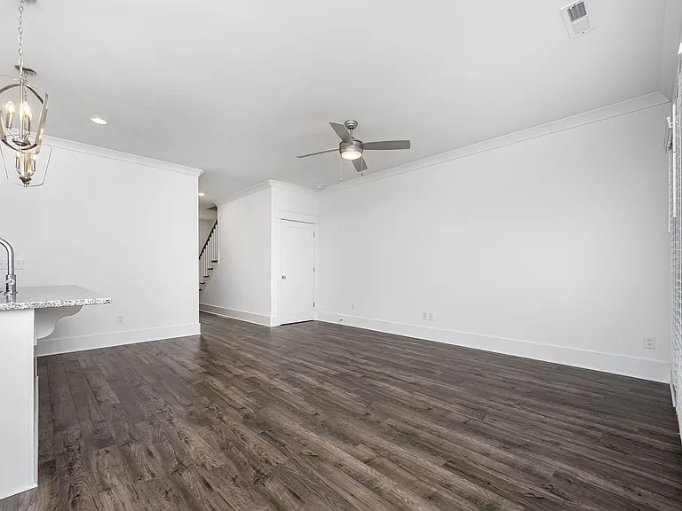 609 Lee St #B2 — Photo 12
