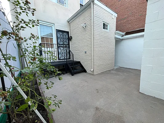 Rented by A Kinetic Solutions LTD | media 24