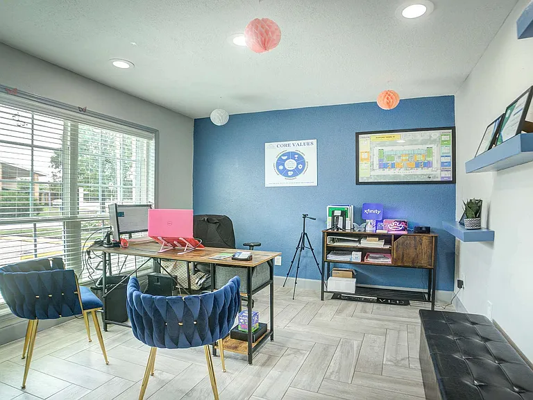 Ashford Santa Fe Leasing Office