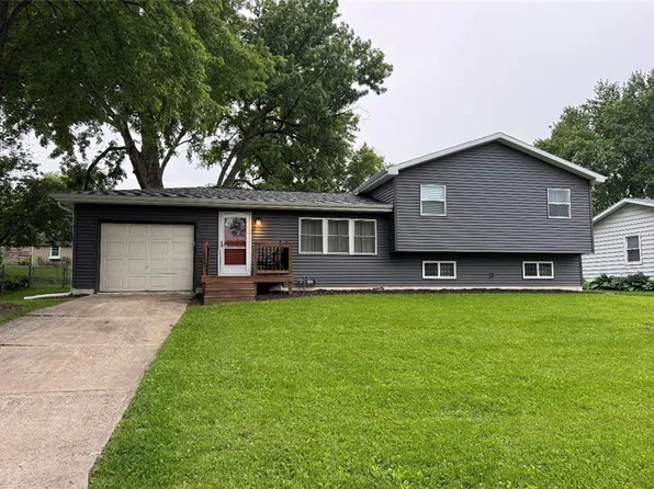 1522 Frankie Ln, Saint Joseph, MO 64503