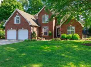 214 Savannah Rdg, Murfreesboro, TN 37127