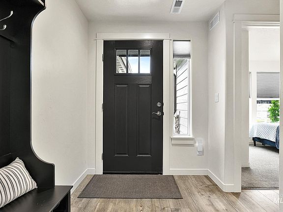 2nd image of 10212 Trident Ridge Dr