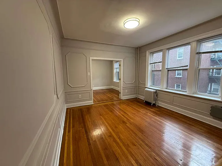 27 Kensington Ave #34E — Photo 2