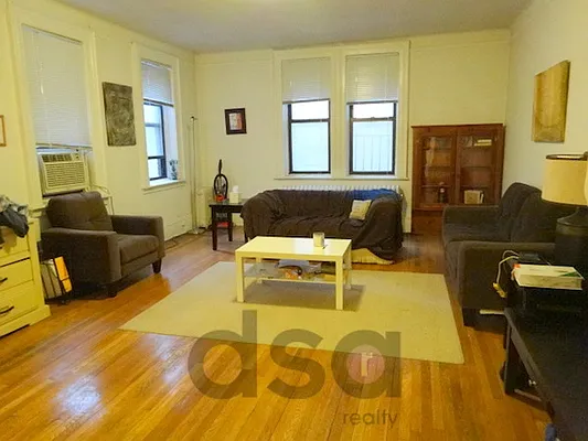 Rented by DSA Realty | media 6