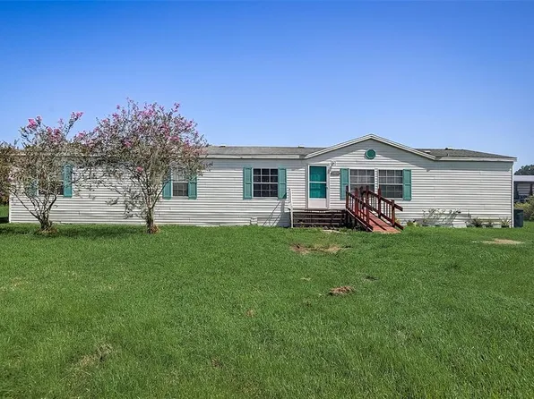 38312 Baltimore Ave, Zephyrhills, FL 33540