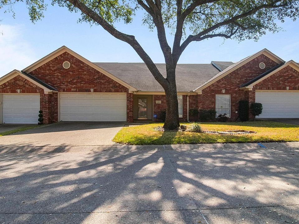 1st image of 5401 Hollytree Dr Unit 602