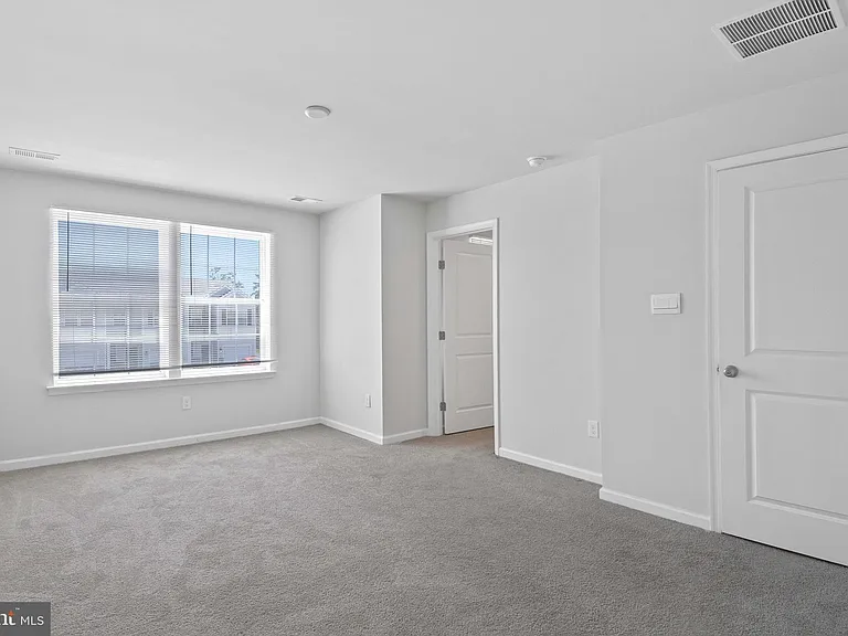 37 Arlotta St #37 — Photo 13