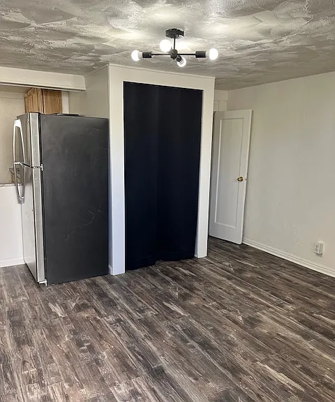 410 E 1st Ave #11 — Photo 2