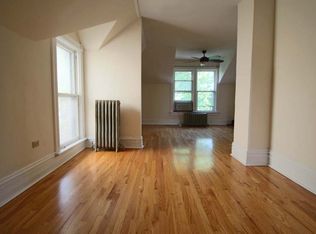 2108 W Wilson Ave FLOOR 3, Chicago, IL 60625