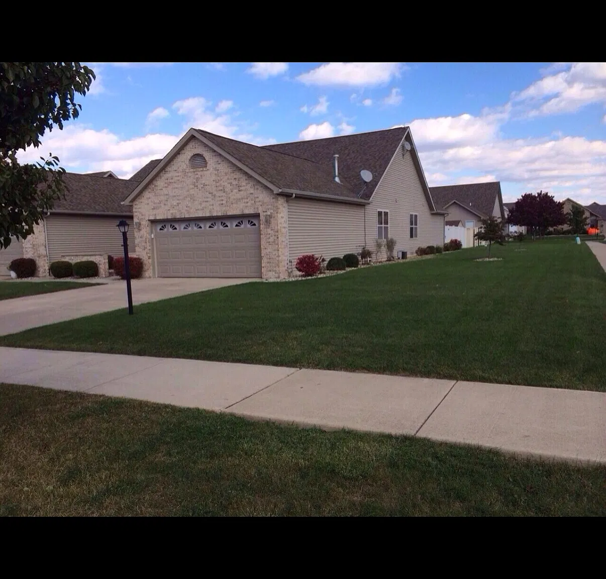 3 bed, 1580 sqft, $2,400 — Photo 1