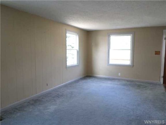 2nd image of 256 Edgewood Ave