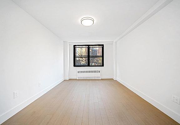 3rd image of 6260 99th St APT 1704
