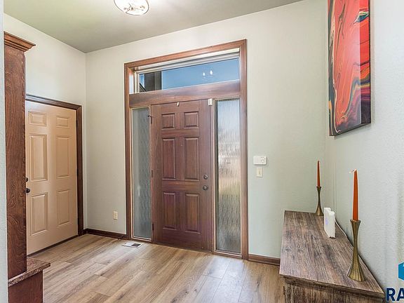 3rd image of 5412 S Sirocco Ave