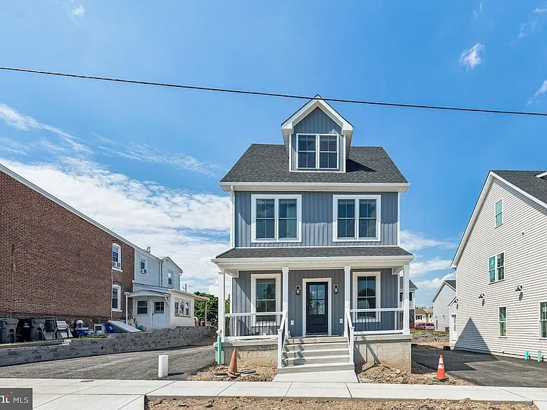 29 Christman St — Photo 33