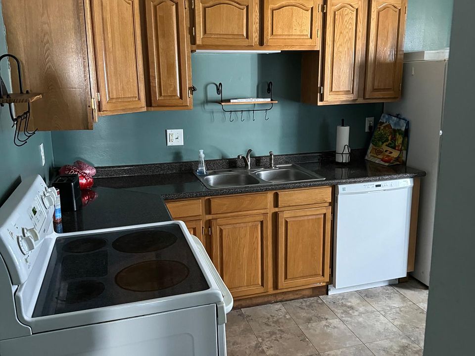 Spacious kitchen