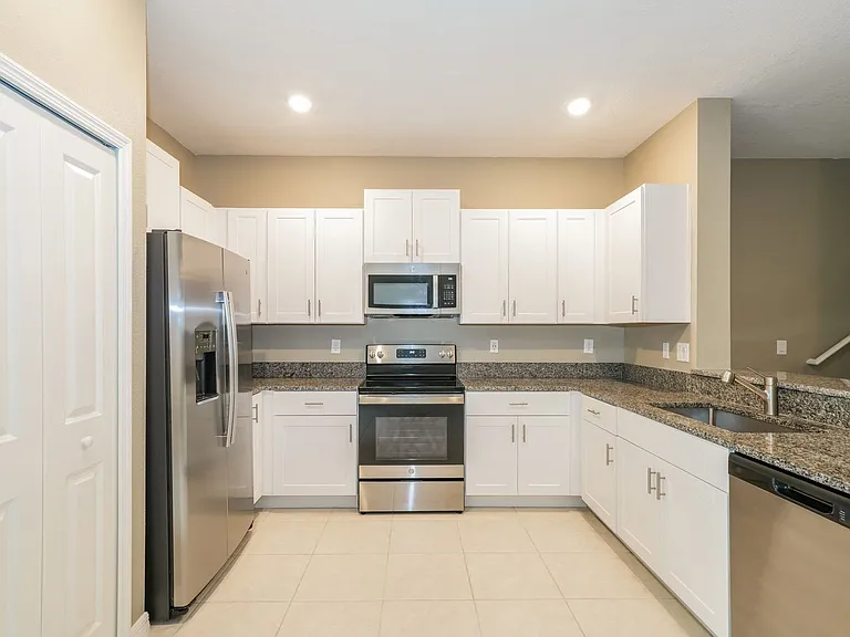 6031 Acara Ln — Photo 6