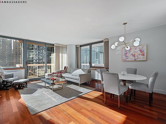 3rd image of 235 E 40th St APT 8B