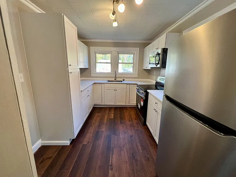 111 Highland Ave — Photo 6