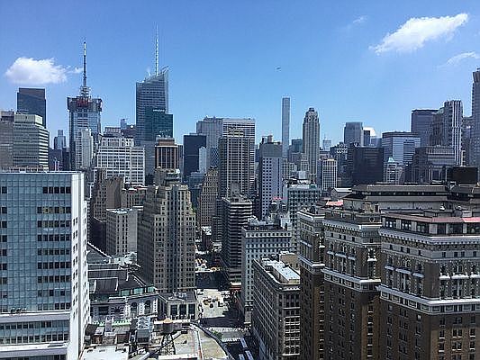 5th image of 885 6th Ave APT 35F