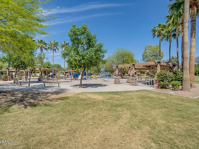 4711 E Buckboard Ct — Photo 54