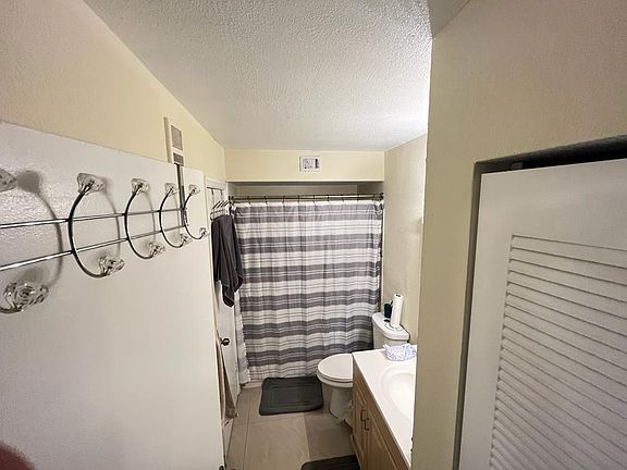 2nd image of 701 Vista Isles Dr APT 1615