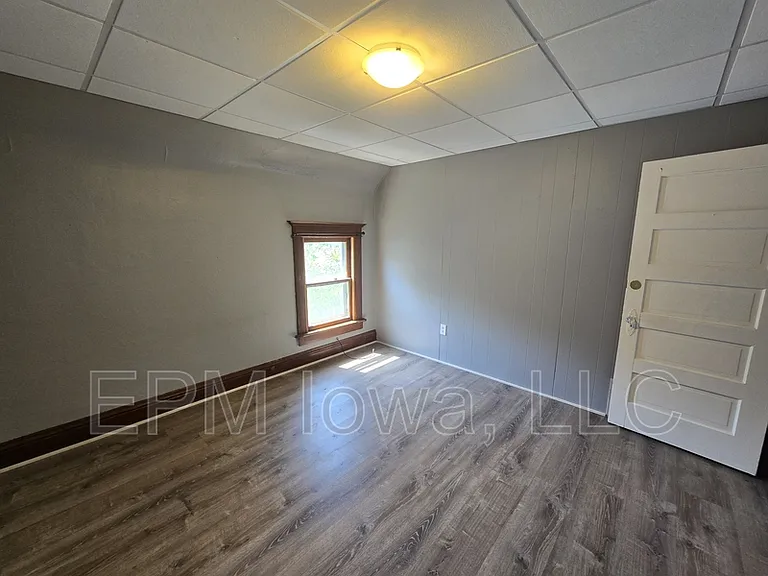 1311 W 2nd St — Photo 20