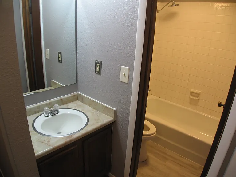 3231 Lakeside Dr #302 — Photo 7