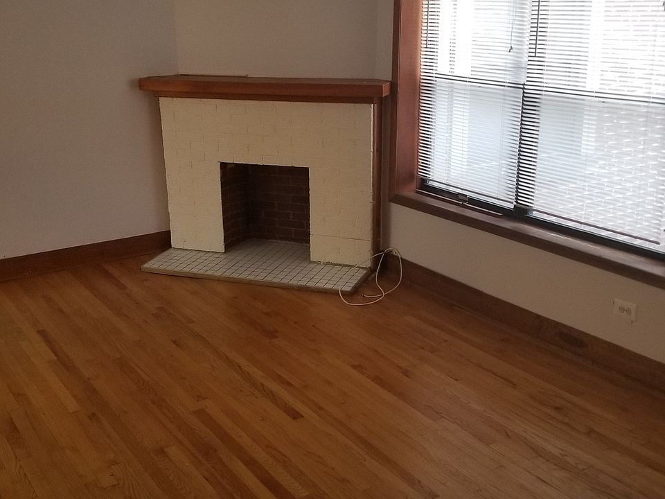 1st image of 6104 S Dorchester Ave APT 2N