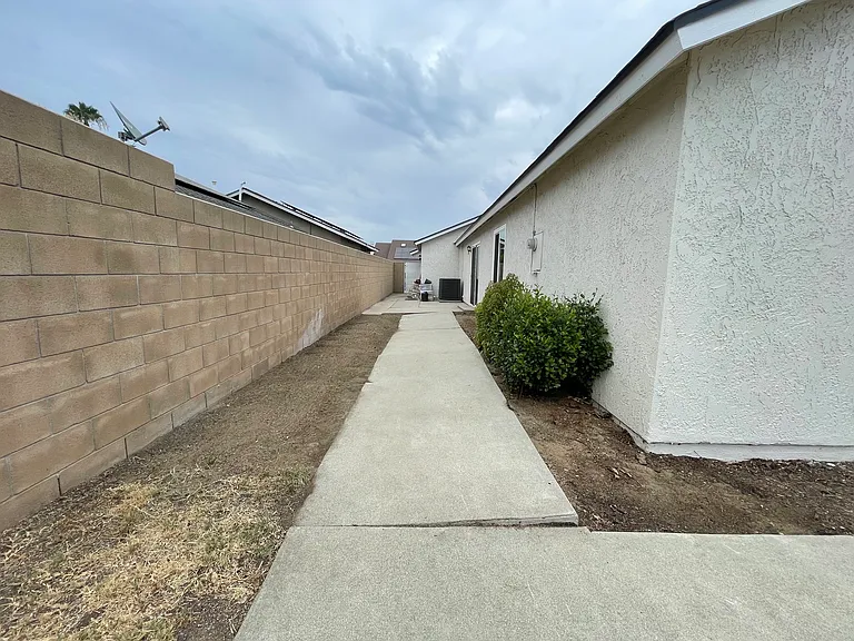 12650 Cypress Ave — Photo 22