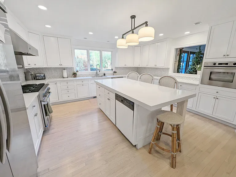 7 Briarsweet Ln — Photo 5
