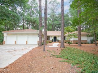 95 Merion Cir, Pinehurst, NC 28374