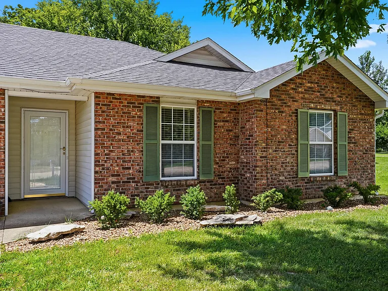 5206 Gasconade Dr — Photo 4