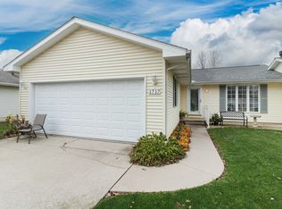 1717 Sunrise Point, Normal, IL 61761