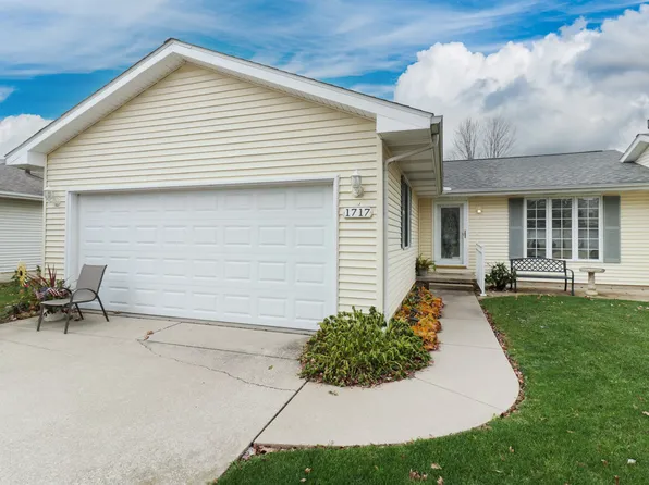 1717 Sunrise Point, Normal, IL 61761