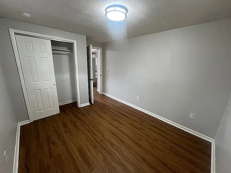 1st image of 4192 Scarlet Oak Ln