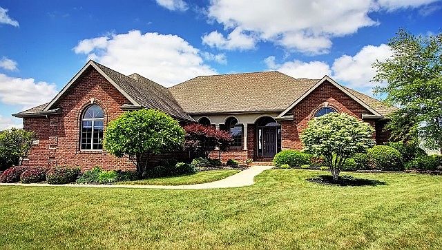 1st image of 15930 Lakeside Ct