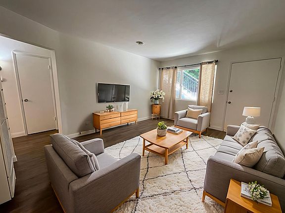 5th image of 2250-54 Garnet Ave #2254