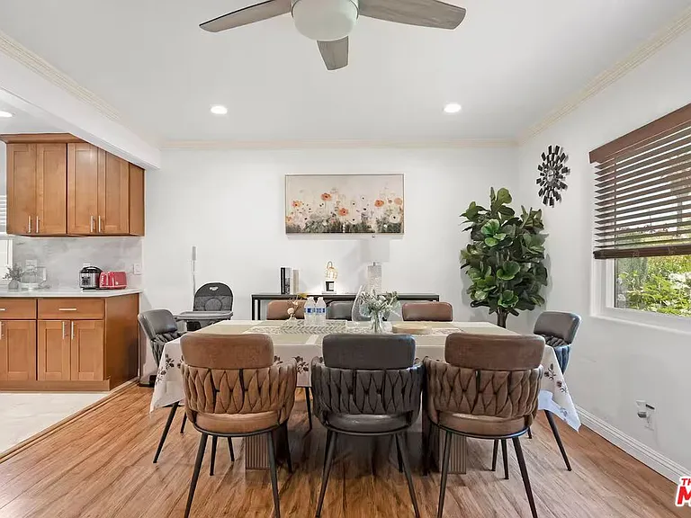 15213 Daphne Ave — Photo 3