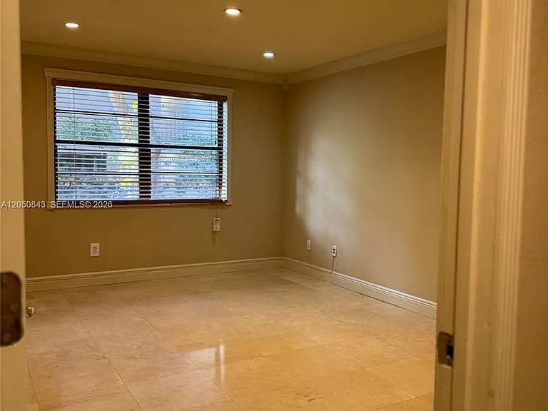 9301 SW 92nd Ave #212-B — Photo 13